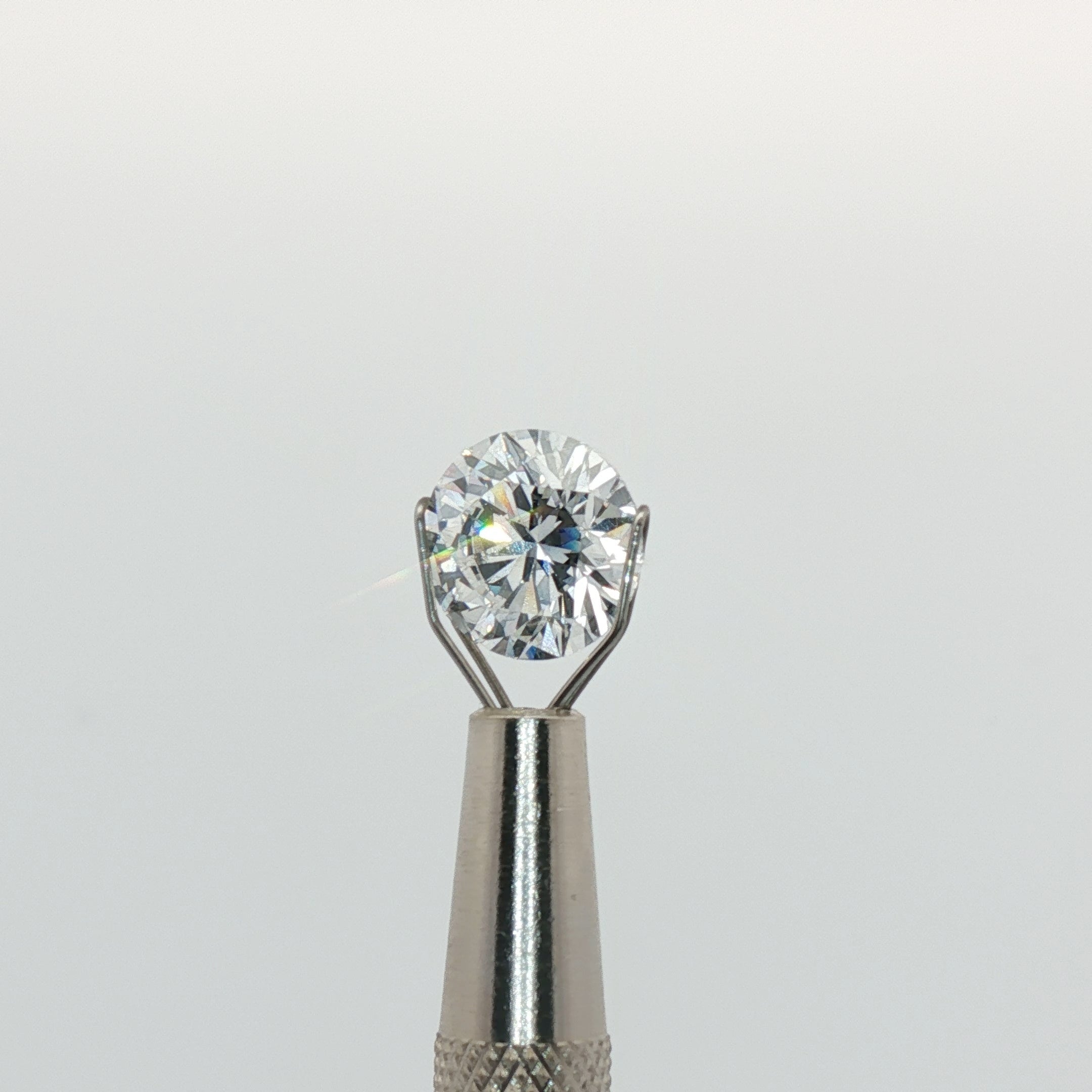 The Luminary Round™ — 3.509ct Ideal-Cut Round Diamond