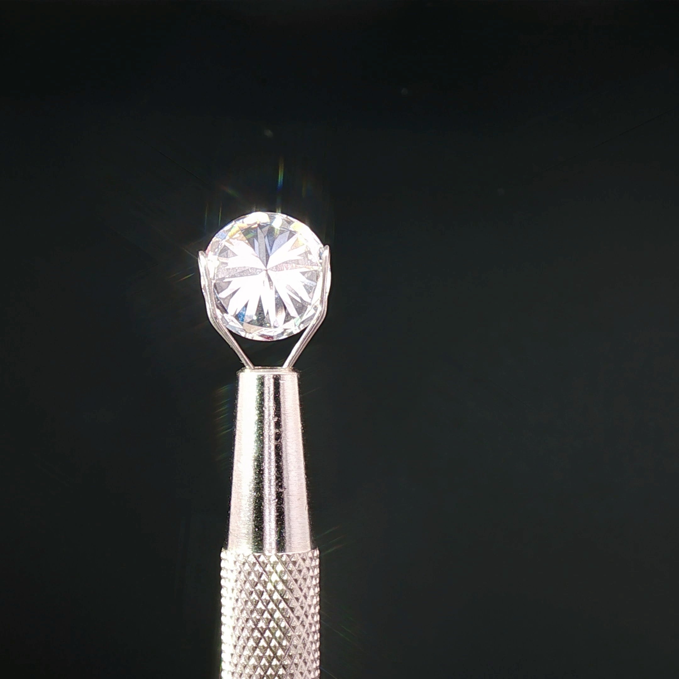 The Luminary Round™ — 3.509ct Ideal-Cut Round Diamond