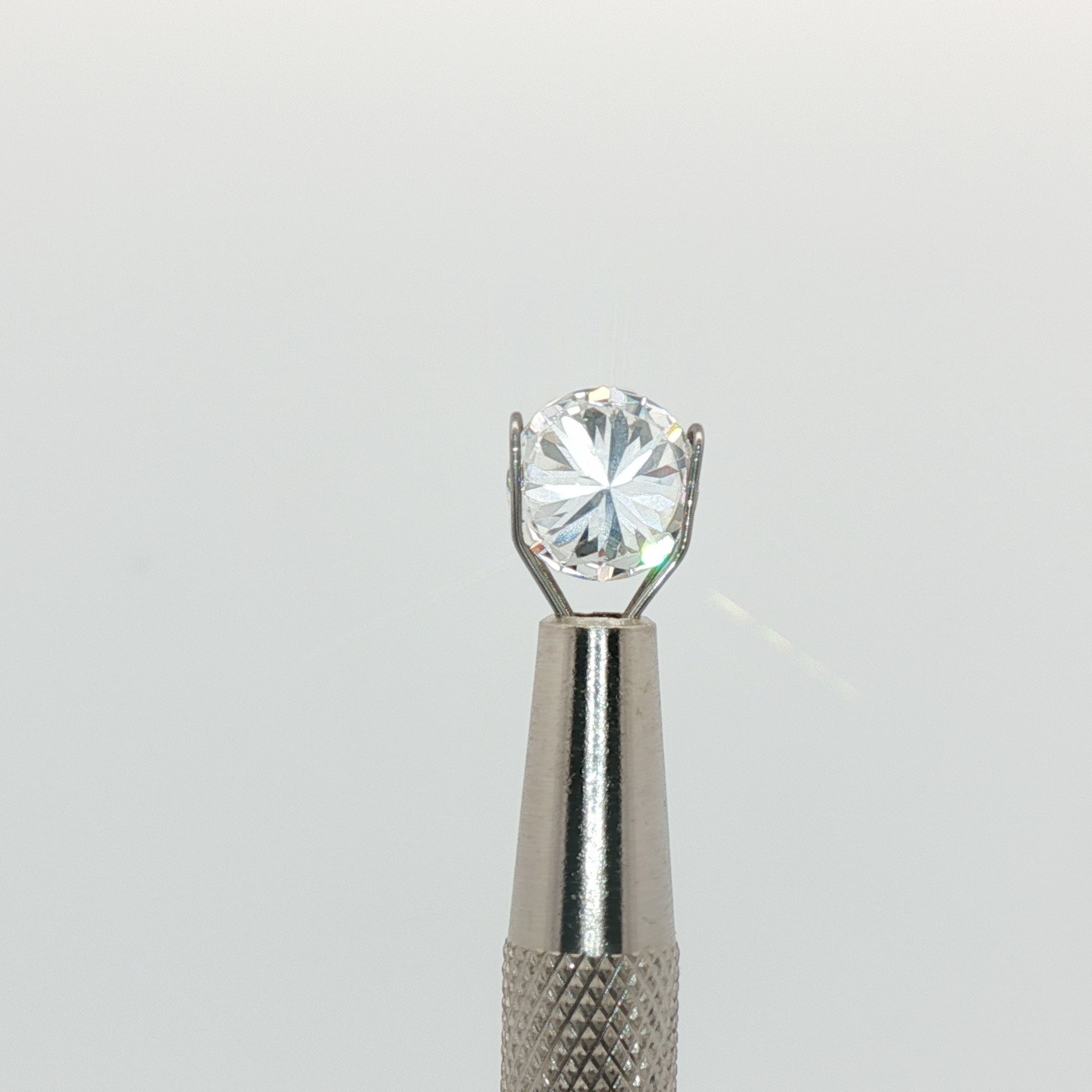 The Luminary Round™ — 1.71ct Ideal-Cut Round Diamond
