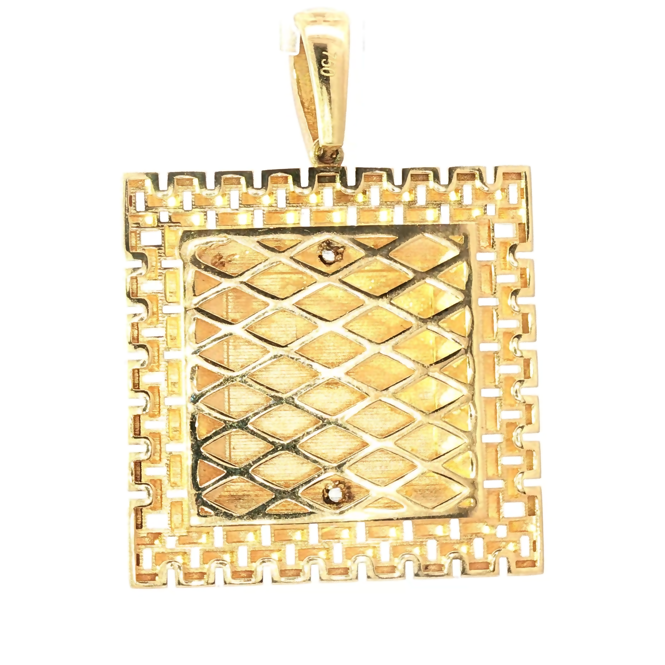 18K Lion Pendant of Power and Elegance