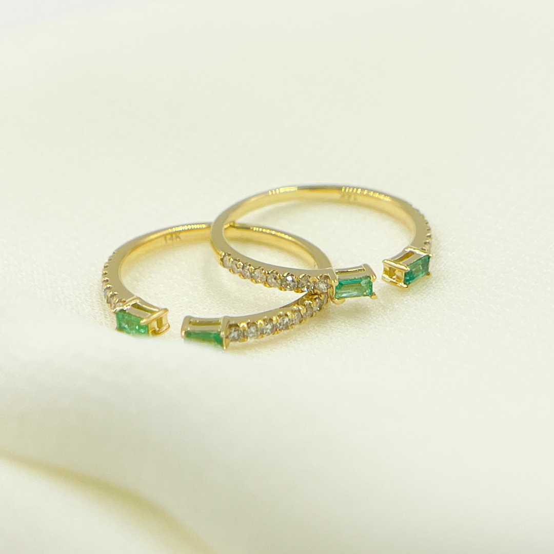 14K Solid Gold Diamond & Emerald Ring