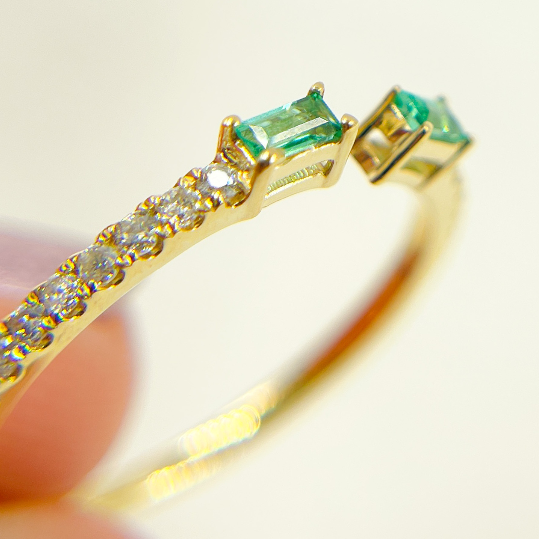 14K Solid Gold Diamond & Emerald Ring