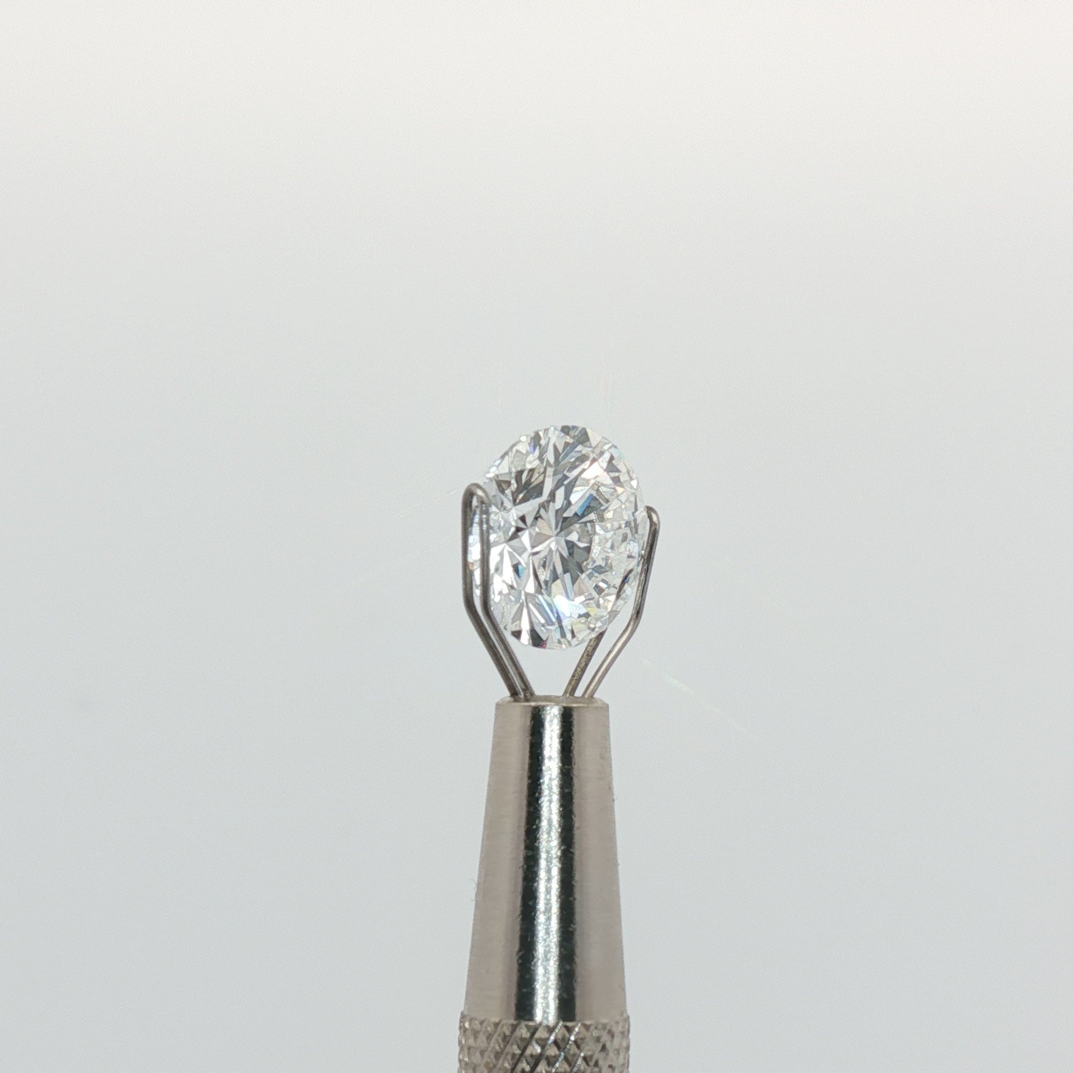 The Luminary Round™ — 3.509ct Ideal-Cut Round Diamond