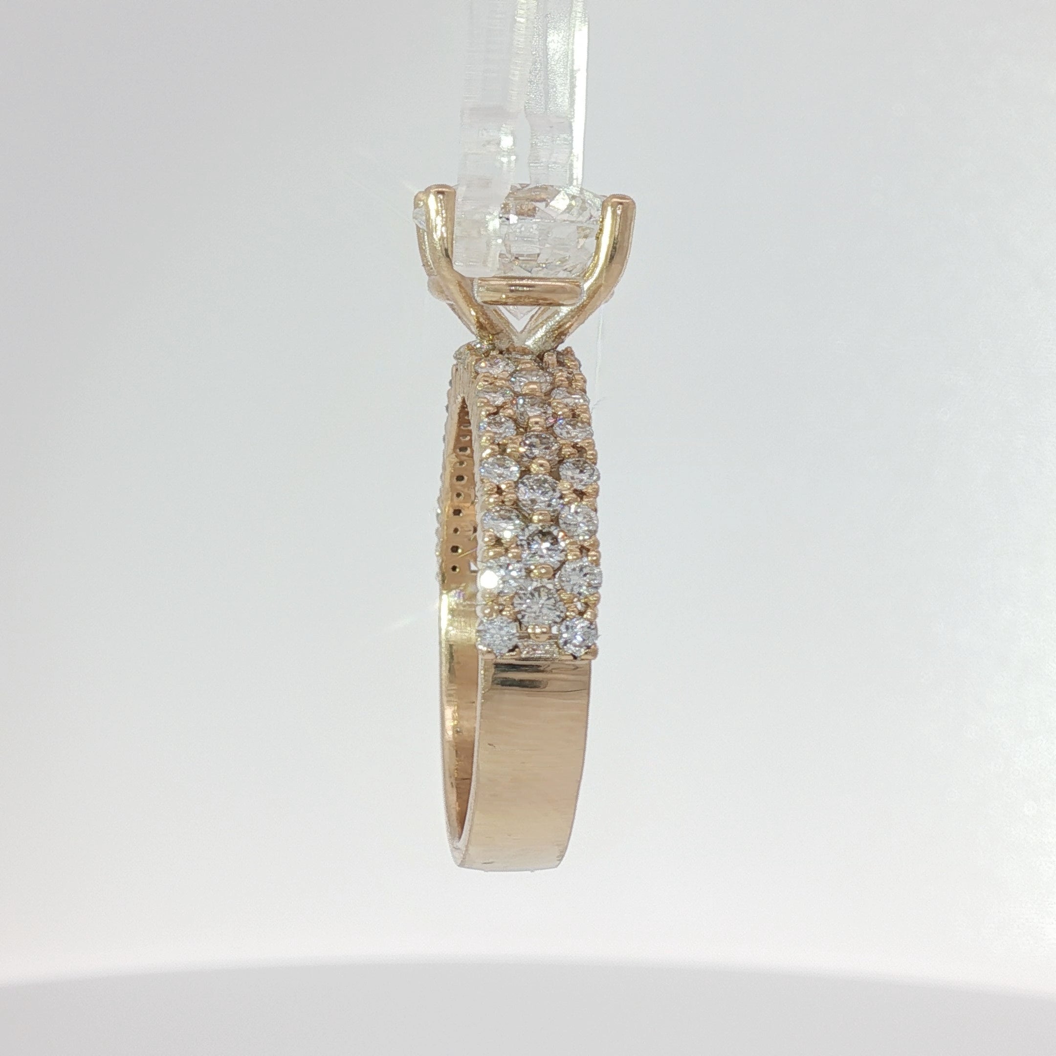 4cctw Diamond ring